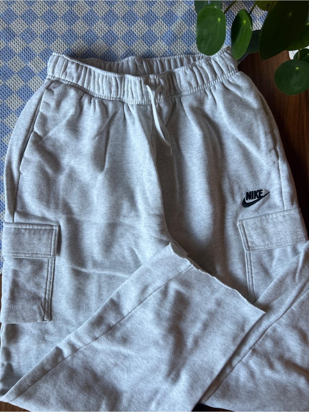 Nike Women’s Light Gray Cargo Sweatpants